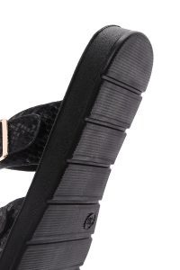 دمپایی زنانه مشکی طرح‌دار سگک‌دار دری مد