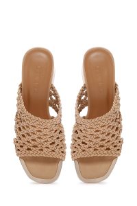 صندل زنانه بژ بافت‌دار پاشنه‌ضخیم کوتاه دری مد