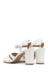 صندل زنانه سفید بنددار پاشنه‌ضخیم کوتاه دری مد