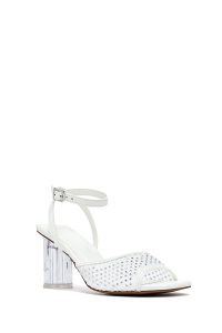 صندل زنانه سفید نگین‌دار شفاف پاشنه‌ضخیم بنددار دری مد