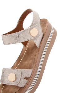 صندل زنانه طلایی بندی کفی ضخیم متالیک دری مد