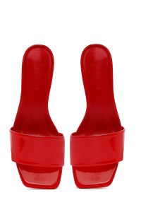 صندل زنانه قرمز پاشنه نازک کوتاه دری مد