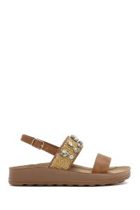 صندل زنانه قهوه‌ای با زیره ضخیم و نگین‌دار دری مد