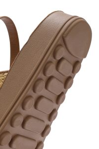 صندل زنانه قهوه‌ای با زیره ضخیم و نگین‌دار دری مد