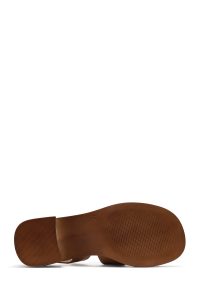 صندل زنانه قهوه‌ای روشن چرم پاشنه‌کوتاه بنددار دری مد