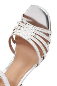 صندل زنانه متالیک نقره‌ای بنددار با پاشنه ضخیم دری مد