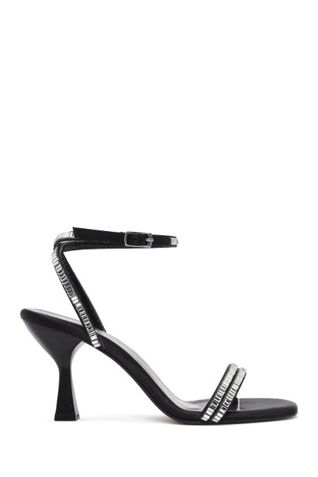 صندل زنانه مشکی نگین‌دار پاشنه‌نازک بنددار دری مد