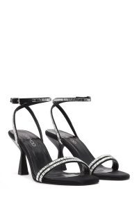 صندل زنانه مشکی نگین‌دار پاشنه‌نازک بنددار دری مد