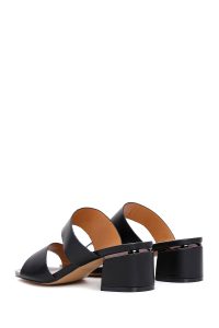 صندل زنانه مشکی پاشنه‌ضخیم کوتاه دری مد