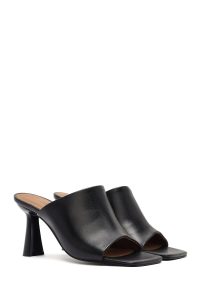 صندل زنانه مشکی چرم پاشنه‌دار دری مد