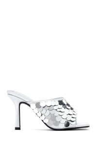 صندل زنانه نقره‌ای پاشنه نازک پولکی دری مد