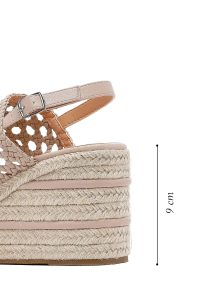صندل زنانه کرم بافت‌دار بنددار لژدار اسپادریل دری مد