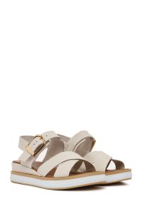 صندل زنانه کرم چرم بنددار تخت دری مد