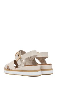 صندل زنانه کرم چرم بنددار تخت دری مد