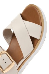 صندل زنانه کرم چرم بنددار تخت دری مد