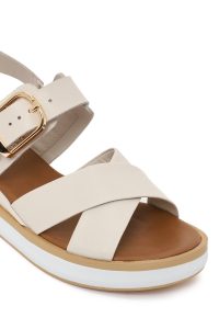 صندل زنانه کرم چرم بنددار تخت دری مد