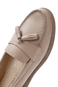 لوفر راحتی چرم منگوله دار زنانه دری مد