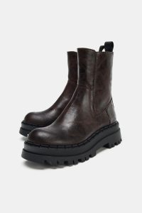نیم بوت زنانه لژدار افکت کهنه‌کاری زارا – ZARA