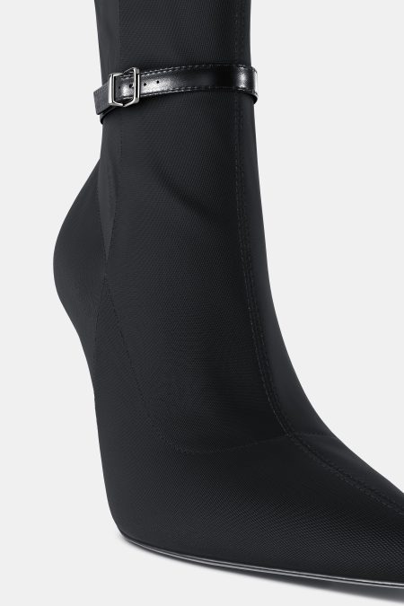 نیم بوت زنانه پاشنه‌دار سگک‌دار زارا – ZARA