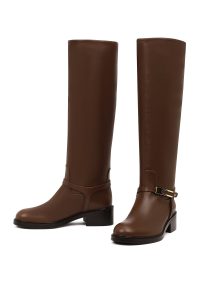 چکمه زنانه چرمی قهوه‌ای سگک‌دار دری مد