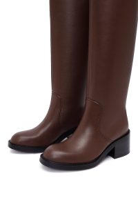 چکمه چرمی زنانه قهوه‌ای پاشنه ضخیم دری‌مد