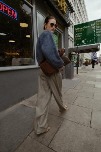 کت بامبر زنانه جیر مصنوعی گلدوزی‌شده زارا – ZARA