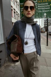 کت بامبر زنانه جیر مصنوعی گلدوزی‌شده زارا – ZARA