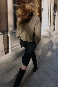 کت بامبر زنانه چهارخانه با اپل شانه زارا – ZARA