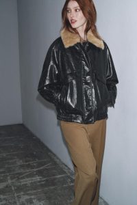 کت زنانه یقه خز مصنوعی کالکشن ZW زارا – ZARA