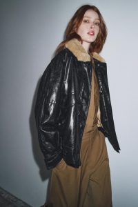 کت زنانه یقه خز مصنوعی کالکشن ZW زارا – ZARA