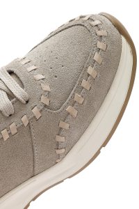 کتونی زنانه چرم جیر بژ بنددار با زیره ضخیم دری مد