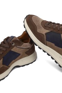 کتونی مردانه قهوه‌ای بندی چرمی دری مد