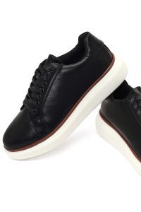 کتونی مردانه مشکی بندی با زیره ضخیم دری مد