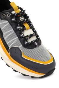 کتونی مردانه مشکی بندی با زیره ضخیم دری مد