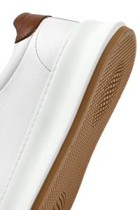 کتونی مردانه چرم سفید بنددار زیره ضخیم دری مد