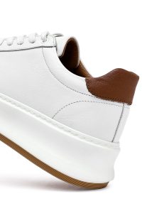 کتونی مردانه چرم سفید بنددار زیره ضخیم دری مد