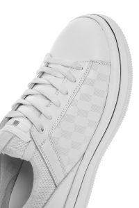 کتونی مردانه چرم سفید بنددار زیره ضخیم دری مد