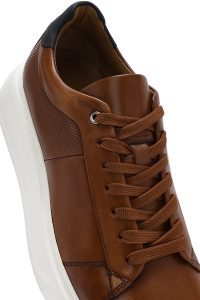 کتونی مردانه چرم عسلی بنددار زیره ضخیم دری مد