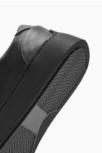 کتونی مردانه چرم مشکی بنددار دری مد