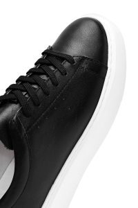 کتونی مردانه چرم مشکی بنددار زیره ضخیم دری مد