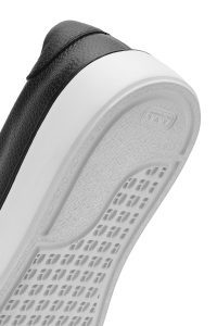 کتونی مردانه چرم مشکی بنددار زیره ضخیم دری مد