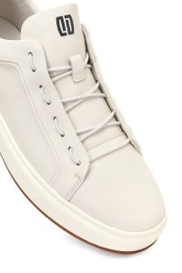 کتونی مردانه چرمی سفید بندی دری مد