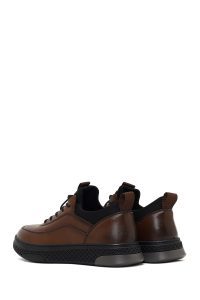 کتونی مردانه چرمی قهوه‌ای بندی با زیره ضخیم دری مد