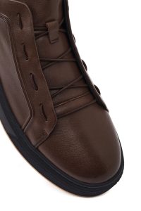 کتونی مردانه چرمی قهوه‌ای بندی دری مد