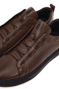 کتونی مردانه چرمی قهوه‌ای بندی دری مد