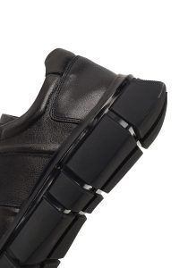 کتونی مردانه چرمی مشکی بندی با زیره ضخیم دری مد