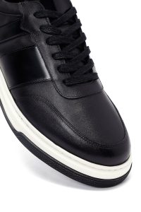 کتونی مردانه چرمی مشکی بندی دری‌مد