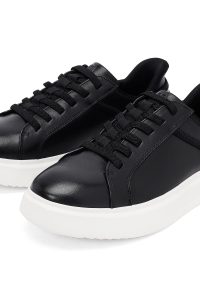 کتونی مردانه چرمی مشکی بندی زیره ضخیم دری مد