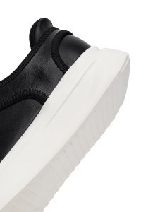 کتونی مردانه چرمی مشکی بندی زیره ضخیم دری مد