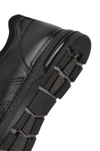 کتونی مردانه چرمی مشکی بندی کژوال با زیره ضخیم دری مد